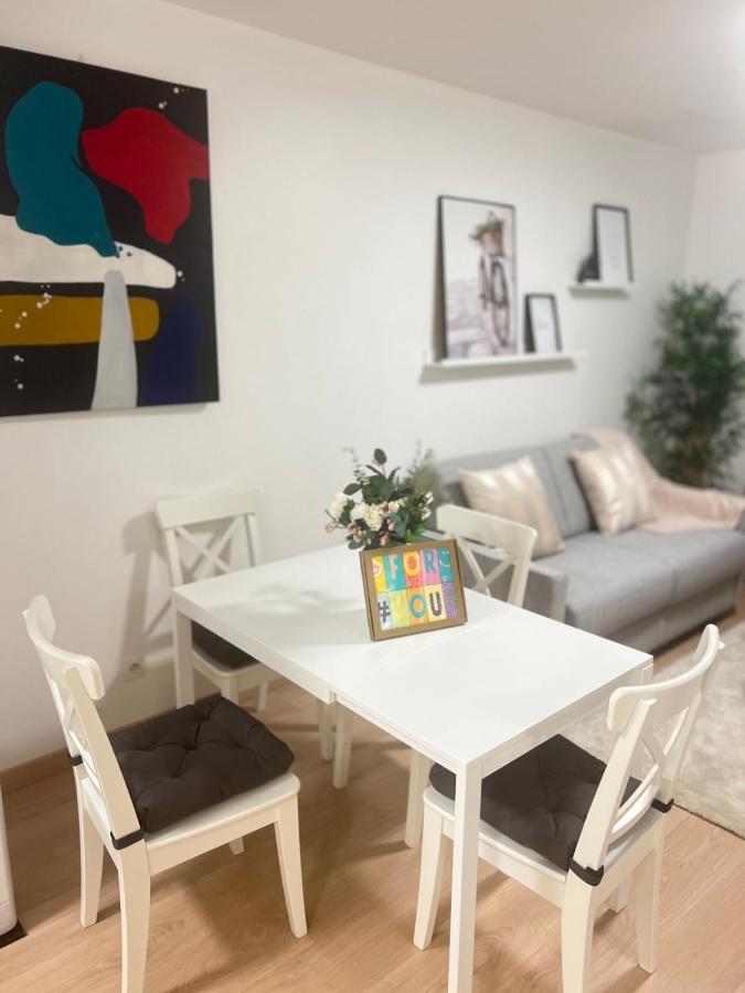 Very Quiet Apartment With Balcony Saint-Denis  Dış mekan fotoğraf
